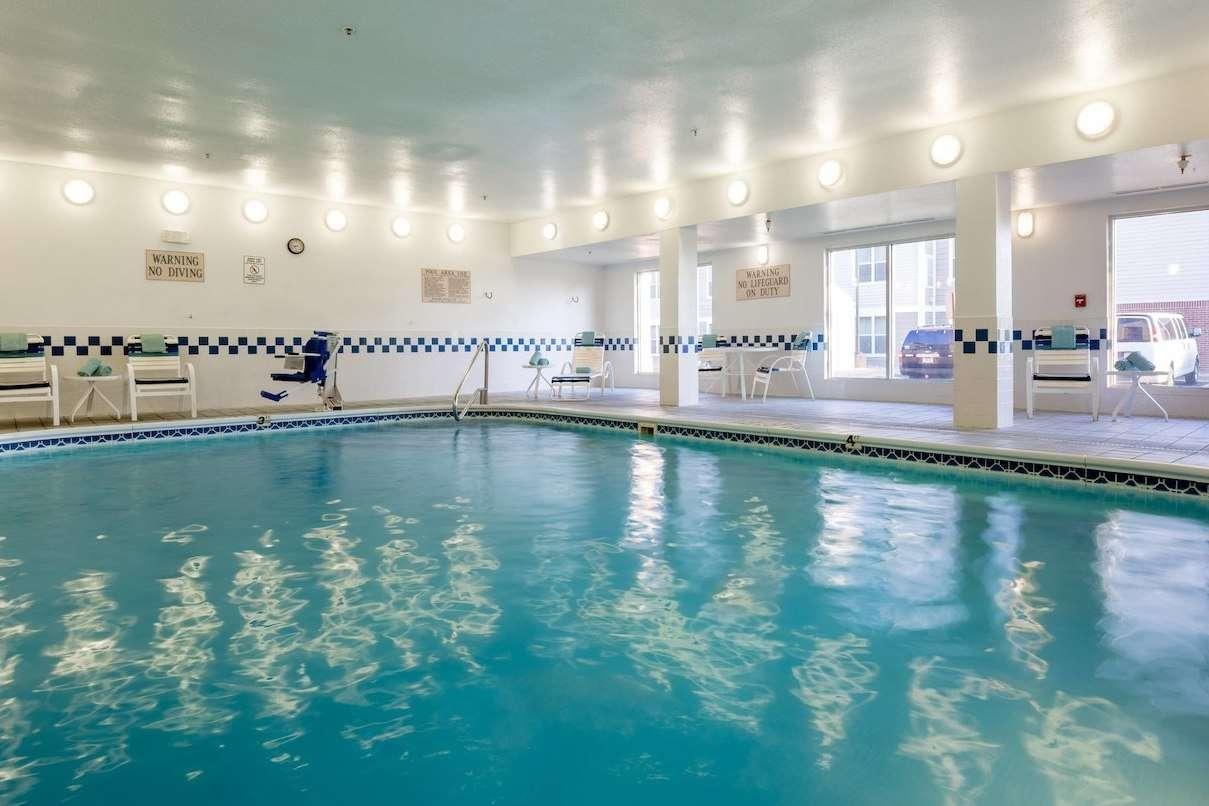 Comfort Inn Davenport East - Bettendorf Давенпорт Экстерьер фото